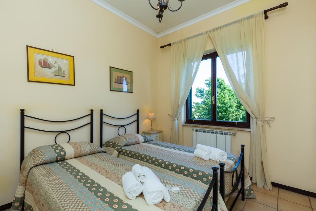 Riserva Dell'Olmo Aparthotel Anguillara Sabazia Esterno foto