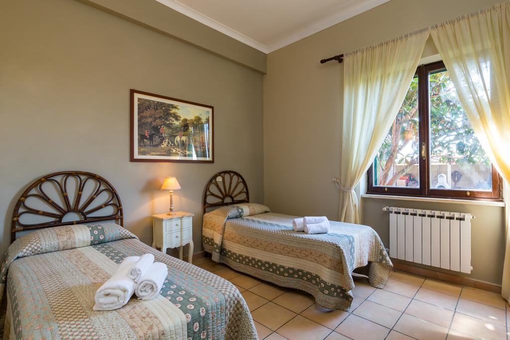 Riserva Dell'Olmo Aparthotel Anguillara Sabazia Esterno foto