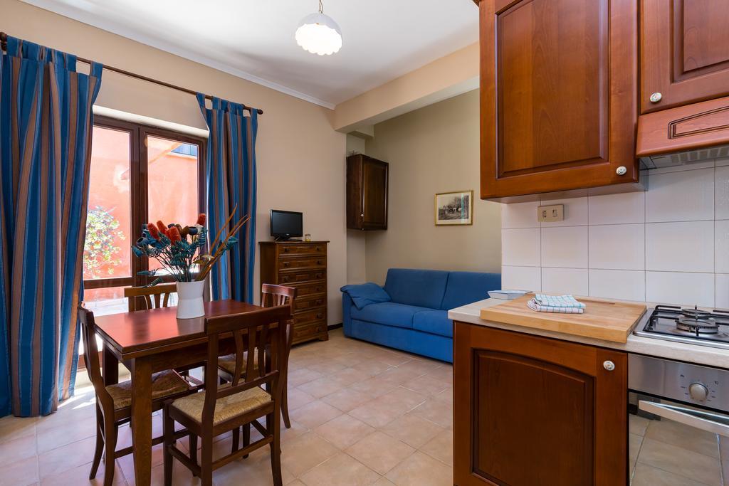 Riserva Dell'Olmo Aparthotel Anguillara Sabazia Esterno foto